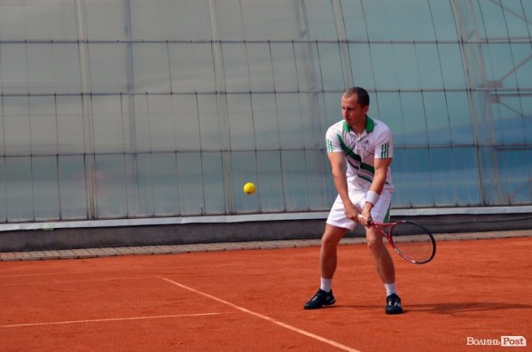 У Луцьку зібралися тенісисти-аматори. ФОТО