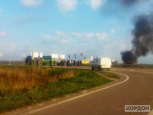 Ідіотськими акціями і дискредитують сам дух громадського протесту, - Антон Бугайчук. ФОТО