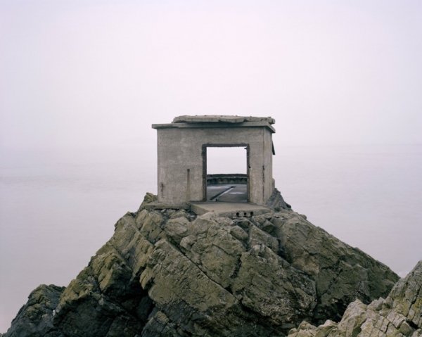 Тінь війни. ФОТО