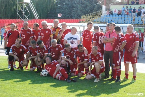 Матч поколінь в Луцьку: ветерани «Волині» проти сучасників. ФОТО