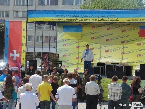 Народне віче у Луцьку. ФОТО