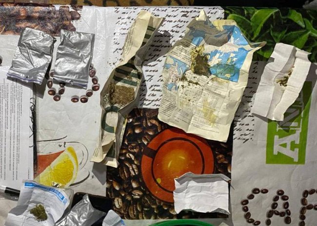 Зброя, граната, психотропні речовини: у двох районах Волині викрили нарколабораторії. ФОТО