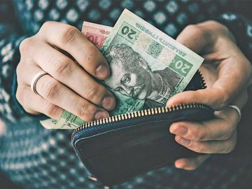 Скільки у середньому за годину заробляє житель Волині