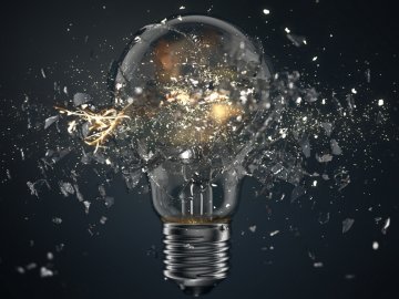 Волинські фірми замінили 25 тисяч старих лампочок 