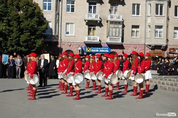 У Луцьку – посвята в студенти «європейського» вишу. ФОТО