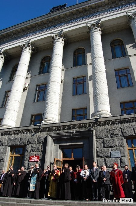 У Луцьку – посвята в студенти «європейського» вишу. ФОТО