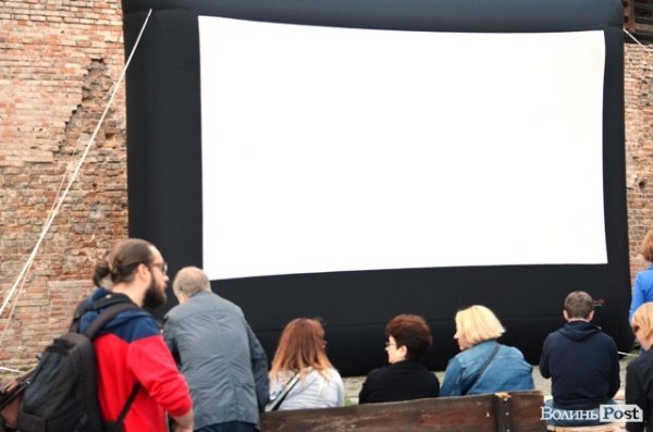 Кіно під відкритим небом. Ексклюзивне інтерв'ю з організатором Наталею Красильніковою. ФОТО