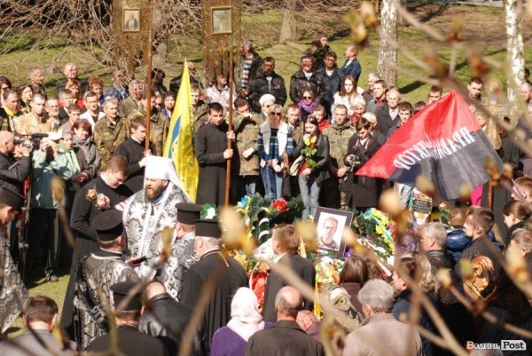 Скорботна неділя у Луцьку. ФОТО
