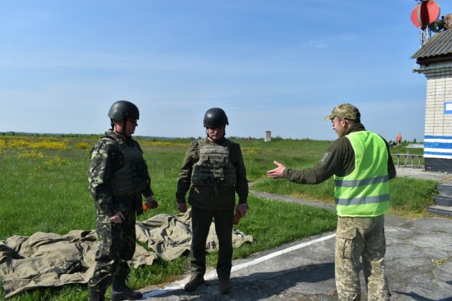 Стрільба, топографія, медицина та саперна справа: на Волині провели стрілецький день