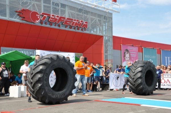 Чемпіонат богатирів у Рівному. ФОТО