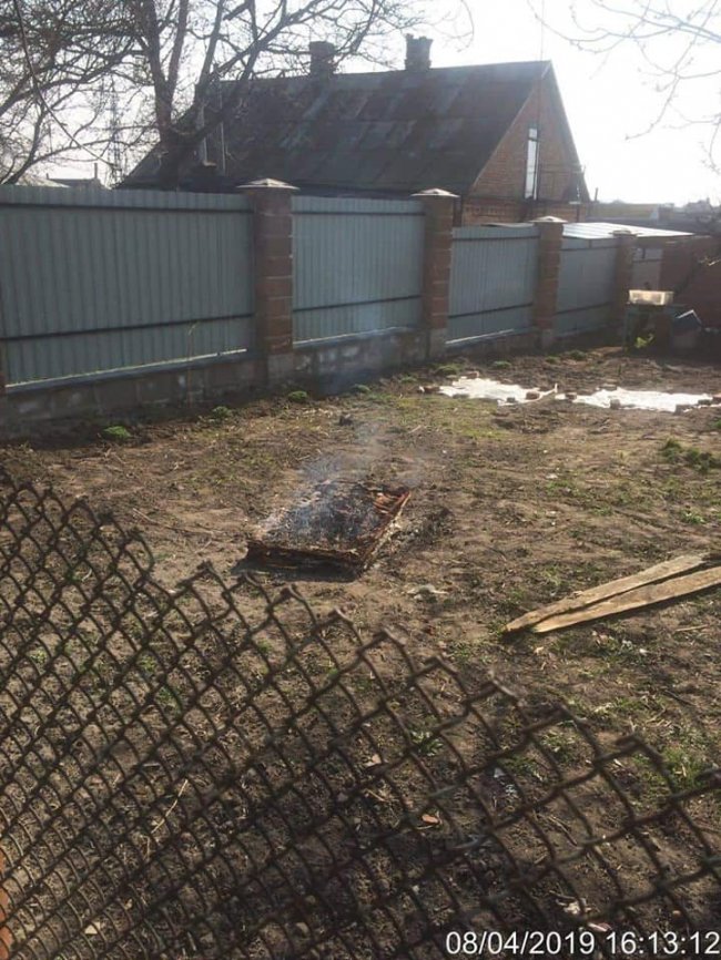 Після прибирання – протокол: у Луцьку знову спіймали палїів сміття. ФОТО