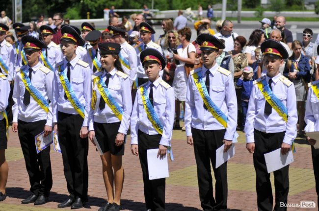 Фото випускного у військовому ліцеї в Луцьку