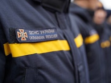 Росіяни обстріляли рятувальників, які гасили пожежу на Донеччині 