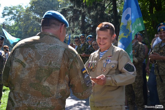«Ніхто крім нас». У Луцьку святкують День десантника