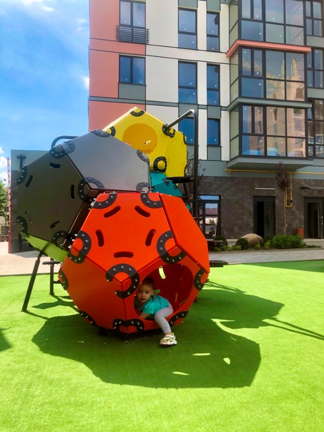 Візитівка «Єврохолдінгу» – красивий благоустрій*