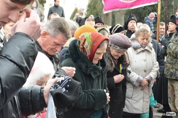 Майдан у Луцьку: Віче і хода на ДПЗ. ФОТО