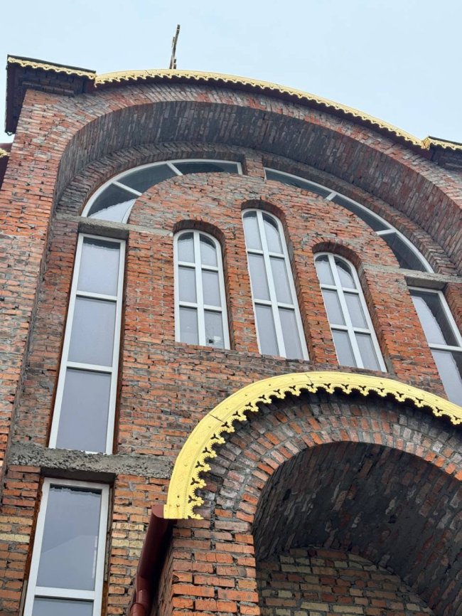 Росія під час дронової атаки пошкодила храм у Ковелі. ФОТО