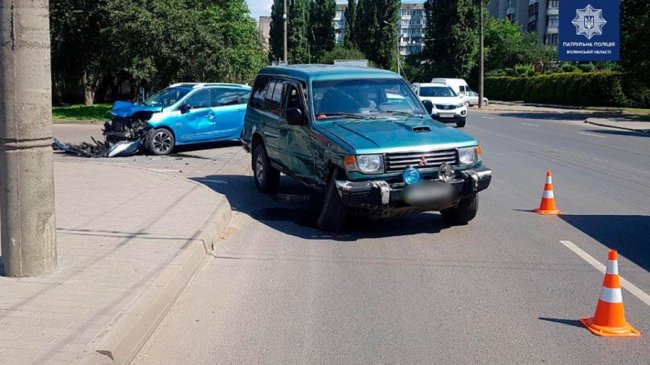 Постраждав один з водіїв: повідомили деталі аварії у Луцьку на Конякіна