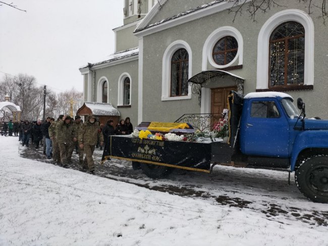 На Волині провели в останню путь Героя Юрія Чонку