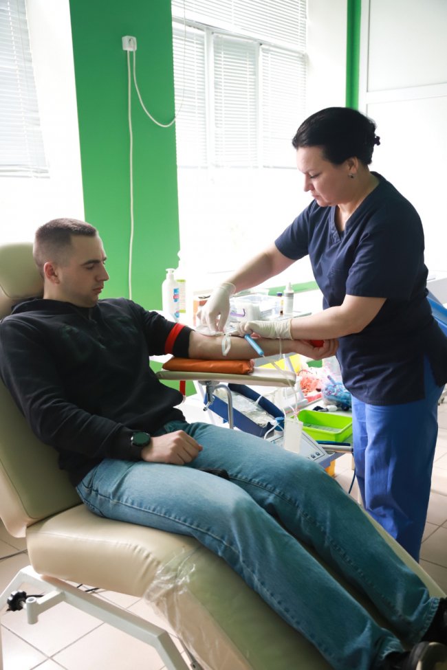 Волинські рятувальники здали кров для поранених військових