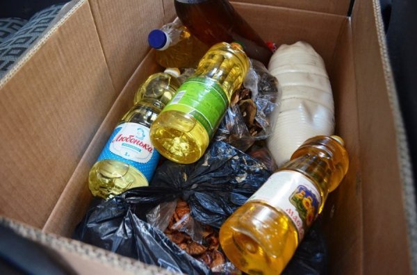 Волинські фермери зібрали харчі для «Правого сектору». ФОТО