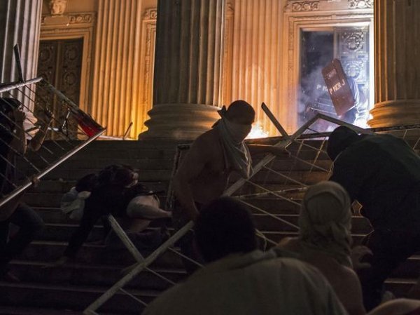 У Бразилії ‒ масові безлади. ФОТО