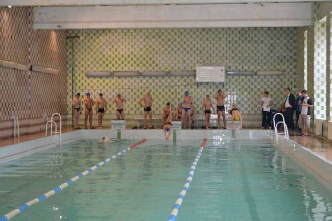 Де у Луцьку є басейни: ціни та переваги