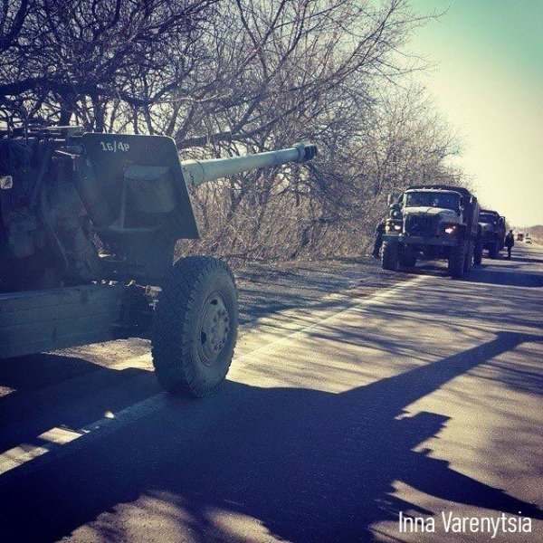 Бойовики почали відводити важку техніку. ФОТО