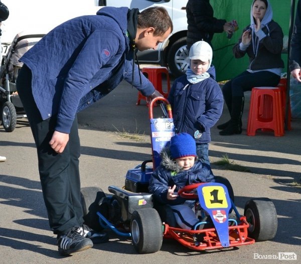 Автомотофестиваль під Луцьком: день другий. ФОТО