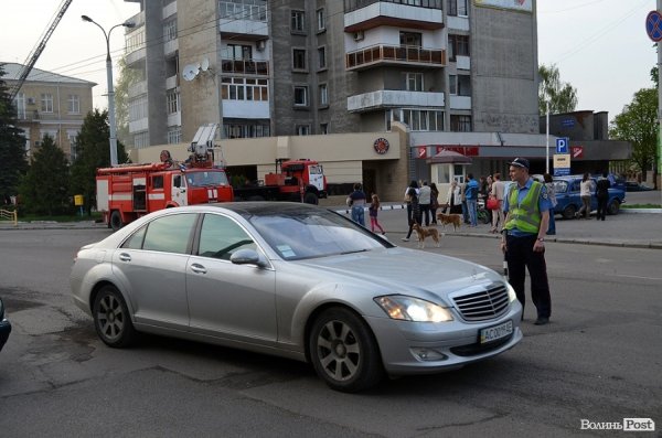 Як горіла 16-поверхівка в центрі Луцька. ФОТО. ВІДЕО