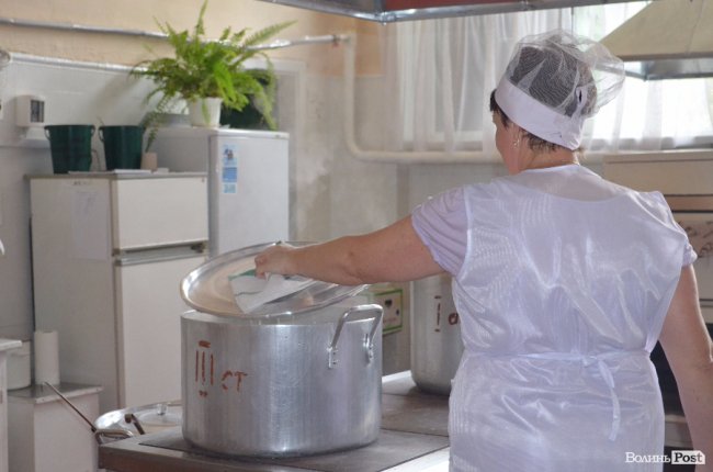 Перше, друге та компот: як у Луцьку харчуються особливі діти