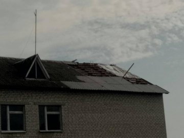 Буревій зняв дах з двох гуртожитків у Володимирі