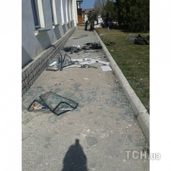 Опублікували фото розгромленої частини морпіхів у Феодосії