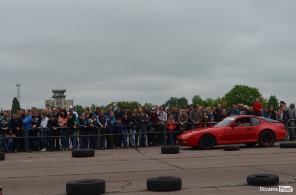Під Луцьком визначили переможця з дрег-рейсінгу. ФОТО