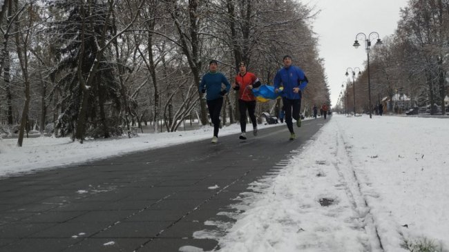 38 років – 38 кілометрів: у Луцьку бігли естафету в пам'ять про загиблого на війні Олександра Мартинюка