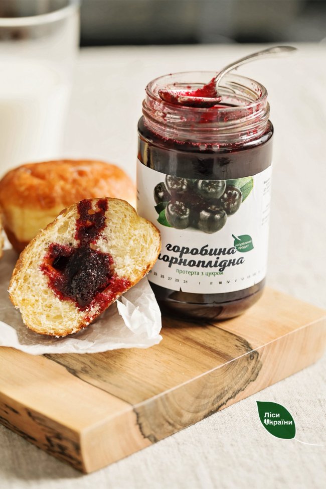 Смакололики з волинських лісів представили на міжнародній виставці у Канаді. ФОТО