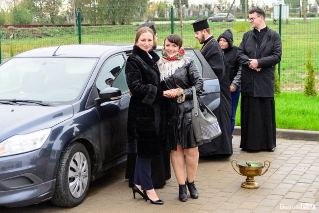 Хоч погода не дуже тішила сонечком, у всіх гостей відкриття садочку був прекрасний настрій. 