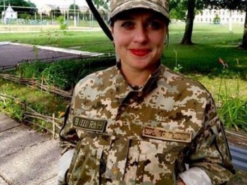 Президент відзначив медика-добровольця з Волині