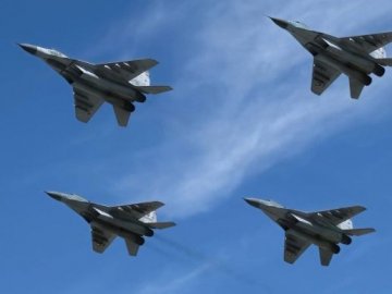 Словаччина передала Україні перші чотири винищувачі МіГ-29