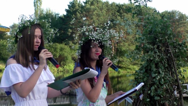 Хороводи і стрибки через багаття: як у волинському таборі святкували Івана Купала