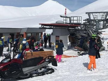 В жахливій «м’ясорубці» на підйомнику у Грузії постраждали двоє українців