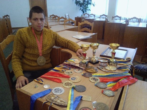 Пауерліфтер з Володимира встановив сім рекордів України. ФОТО