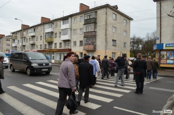 Бунт у Луцьку: як перекривали дорогу. ФОТО. ВІДЕО