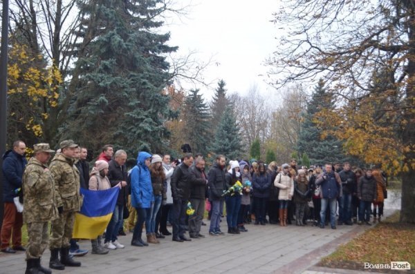 «Схід і Захід разом!»: до Луцька приїхав «Потяг єднання»