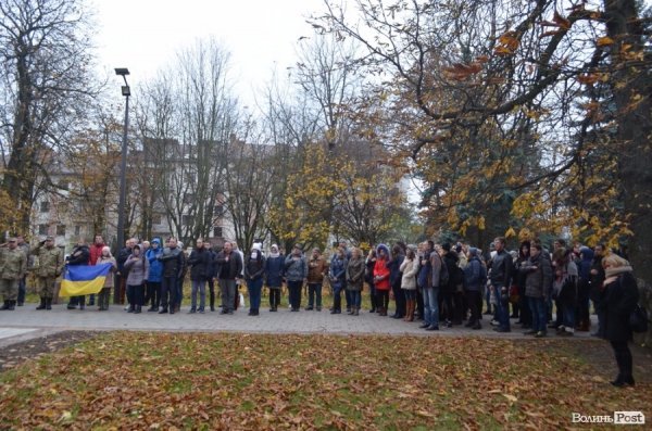 «Схід і Захід разом!»: до Луцька приїхав «Потяг єднання»