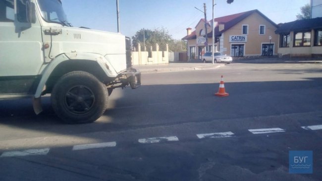 Автомобіль, який перевозить фекалії, скоїв аварію у Володимирі. ФОТО