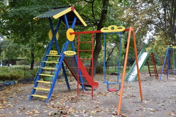 Як луцькі двори змінюються після ремонту. ФОТО