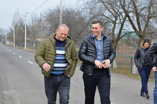 Під час Дня депутата із старостою с. Липини Олександром Куцем (березень 2021 р.)