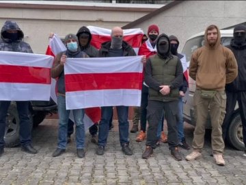 Білоруські добровольці вирушають воювати за Україну. ВІДЕО 