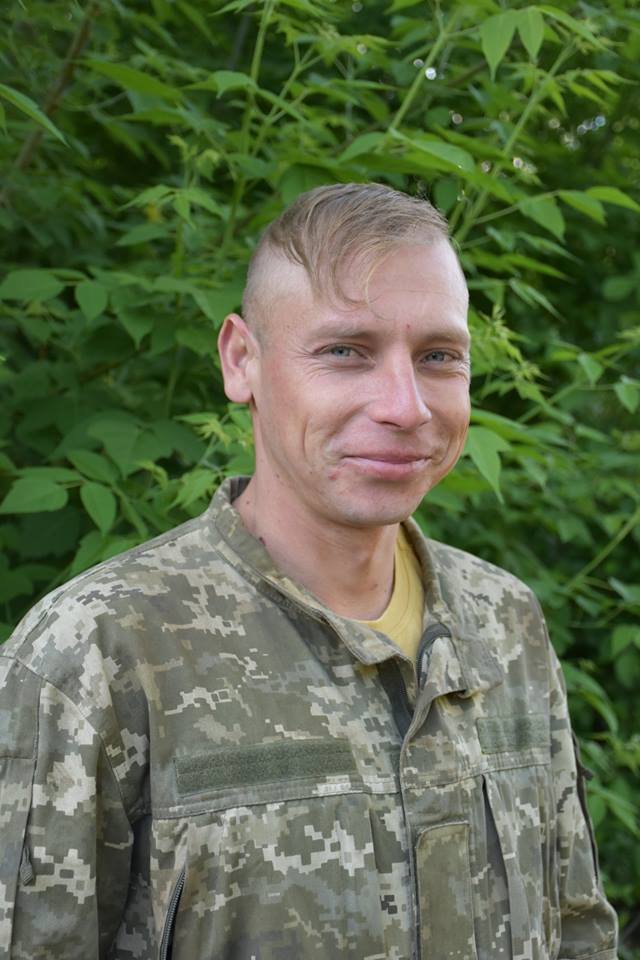 Серед волинських бійців на фронті набирає популярності козацька зачіска